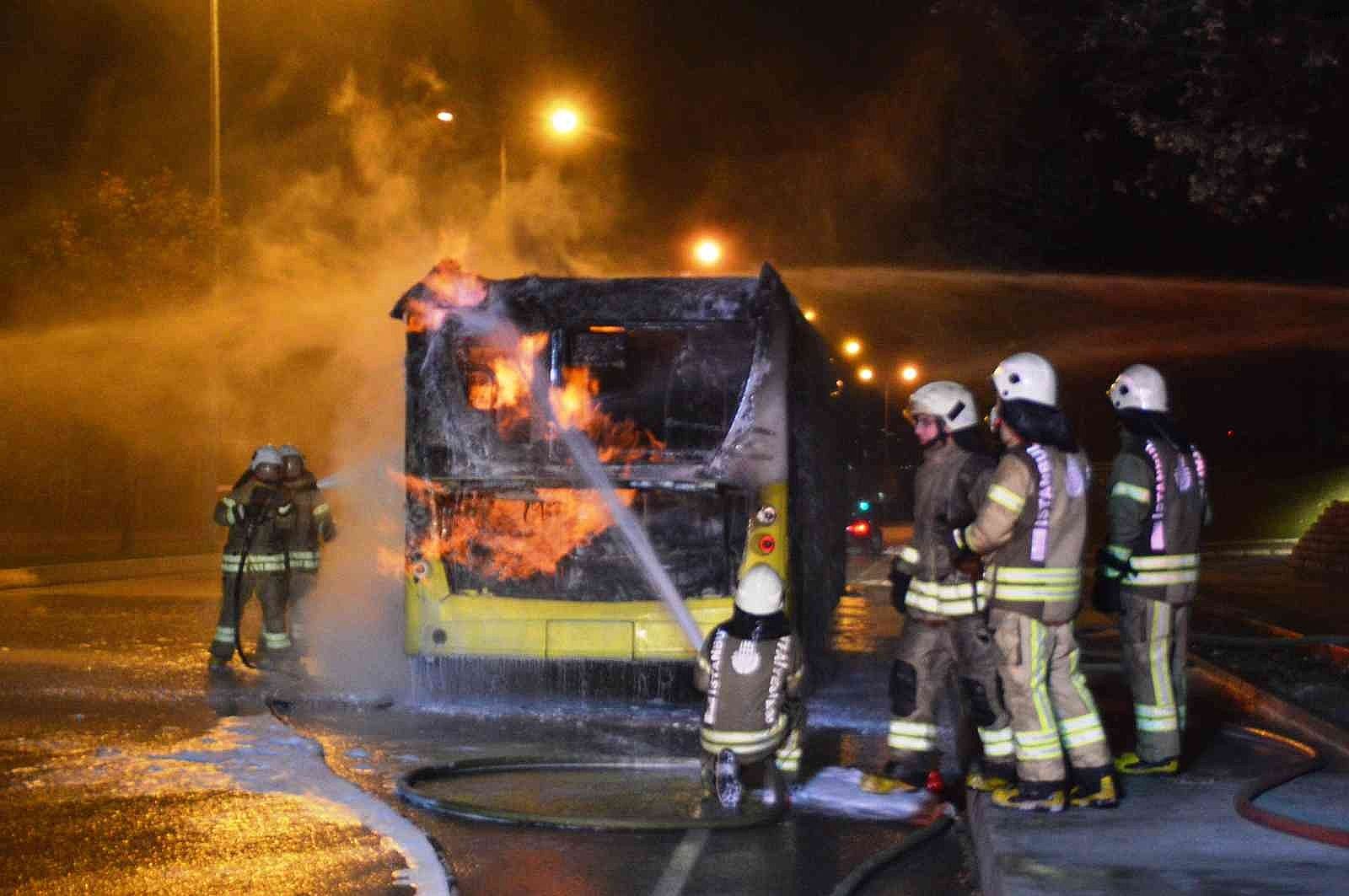 basaksehir de ozel halk otobusu alev topuna dondu asayis avcilar haber merkezi